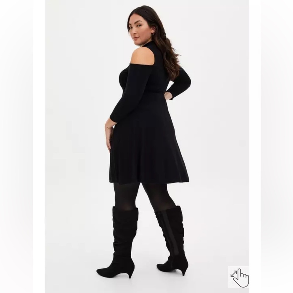 Torrid 0 Elegant Black Cold Shoulder Dress - Picture 4 of 5